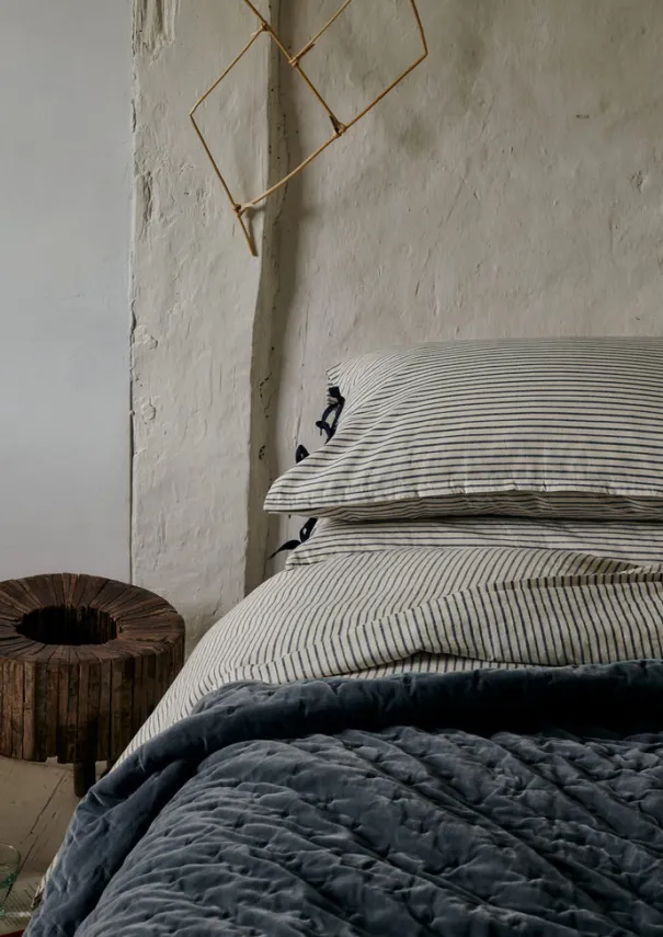 TOAST Textiles|Blankets & Throws*Hand Quilted Velvet Throw