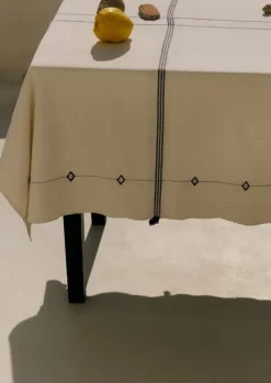 TOAST Textiles|Outdoor*Hand Woven Cotton Tablecloth