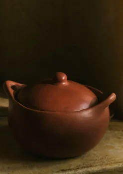 TOAST Kitchen*La Chamba Clay Casserole Dish