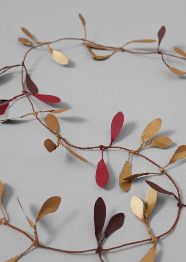 TOAST Christmas Decorations*Mistletoe Paper Tinsel