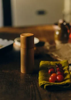 TOAST Kitchen|Tableware*Olive Wood Pepper Mill
