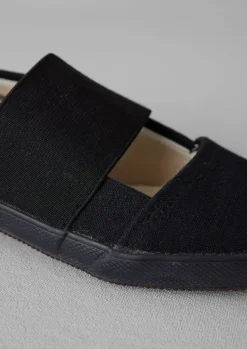 Women TOAST Trainers & Plimsolls*Pras Canvas Pumps