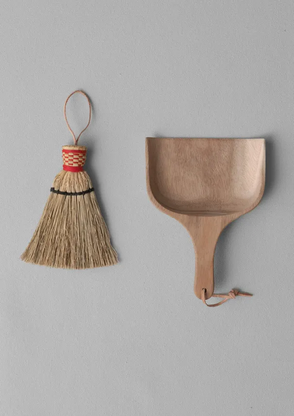 TOAST Kitchen*Sorghum Table Dustpan and Brush